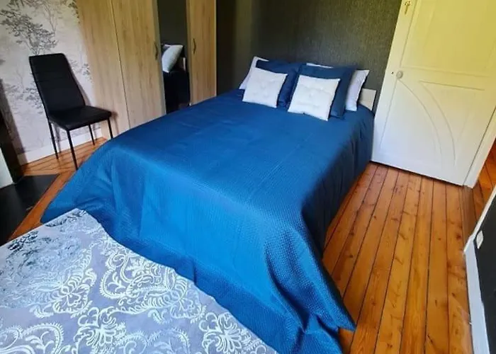 Maison Briand - Petite Chambre Chez L\'Habitant - Melun Centre - Wifi, Netflix, Smart Tv, Lit A Mousse Memoire De Forme